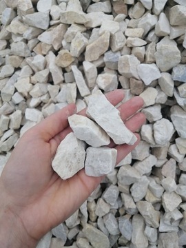 Каменный валун Белая Марианна зернистостью 16-32 бесплатно.