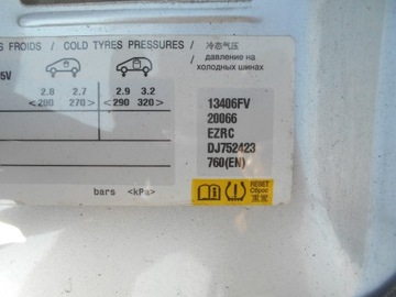 C4 PICASS0 II 14r ПЕРЕДНЯЯ ЧЕТВЕРТЬ ПРАВАЯ EZRC СЕРЕБРЯНАЯ