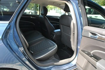 Ford Mondeo V Kombi Facelifting 2.0 EcoBlue 190KM 2020 Ford Mondeo Vignale Kombi 2,0Ecoblue 190KM A8 ASO, zdjęcie 28