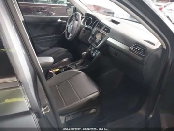 Volkswagen Tiguan II 2021 Volkswagen Tiguan 2021 VOLKSWAGEN TIGUAN 2.0T SE2.0T SE R-LINE 2.0 Benzyna, zdjęcie 13