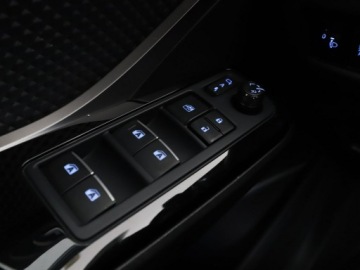 Toyota C-HR I Crossover 1.8 Hybrid 122KM 2019 Toyota C-HR navi kamera grzane fotele ACC, zdjęcie 32