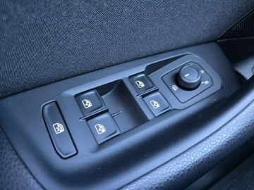 Volkswagen Passat B8 Variant Facelifting 2.0 TDI SCR 150KM 2021 Volkswagen Passat 2.0 TDI 150 KM, Klimatyzacja,, zdjęcie 12