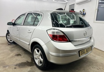 Opel Astra H Cabrio 1.6 ECOTEC 115KM 2006 Opel Astra 1.6 benzyna 1 wlasciciel Serwisowany 1.6 Benzyna 115KM, zdjęcie 6