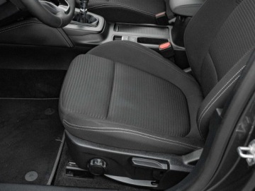 Ford Focus IV Hatchback Facelifting 1.0 EcoBoost 125KM 2023 Ford Focus PY76742#1.0 EcoBoost Titanium X, zdjęcie 11