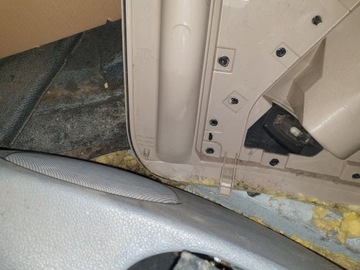 ACTROS MP4 TAPICERKA BOCZEK POSZYCIE DRZWI LEWYCH LEWA LEWY