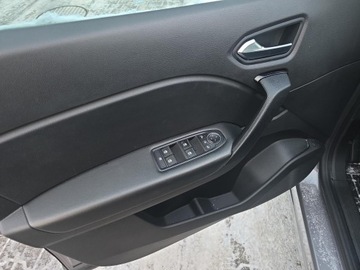 Renault Captur II Crossover 1.0 TCe 90KM 2021 Captur 1.0 TCe Techno, zdjęcie 9