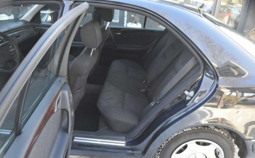 Mercedes Klasa E W210 1998 Mercedes-Benz Klasa E Mercedes-Benz Klasa E 250 TD Elegance 2.5 Diesel, zdjęcie 16