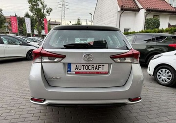Toyota Auris II Touring Sports Facelifting 1.33 Dual VVT-i 99KM 2017 Toyota Auris salon Polska, serwis ASO Toyota, rok Gwarancja 1.3 Benzyna, zdjęcie 22