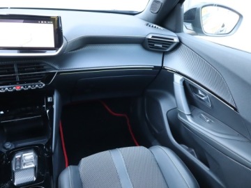 Peugeot 2008 II SUV 1.2 PureTech 130KM 2023 Peugeot 2008 1.2 PureTech, Salon Polska, zdjęcie 7