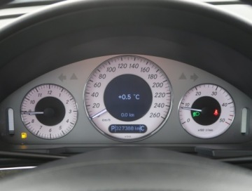 Mercedes Klasa E W211 Kombi S211 3.0 V6 (320 CDI) 224KM 2005 Mercedes E E 320 CDI , 221 KM, Automat, Navi, zdjęcie 10