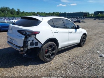 Alfa Romeo Stelvio SUV Facelifting 2023 2.0 GME Turbo 280KM 2024 Alfa Romeo Stelvio Veloce Awd 2024 2.0 Benzyna 280KM, zdjęcie 4