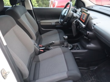 Citroen C4 Cactus Crossover Facelifting 1.2 PureTech 110KM 2018 Citroen C4 Cactus 1.2 PureTech, Salon Polska, zdjęcie 8