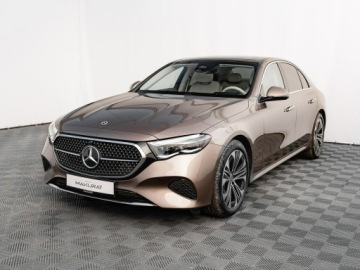 Mercedes Klasa E W214 Sedan 2.0 220d 197KM 2025 Mercedes E 220 4MATIC Avantgarde Szklany Dach, zdjęcie 1