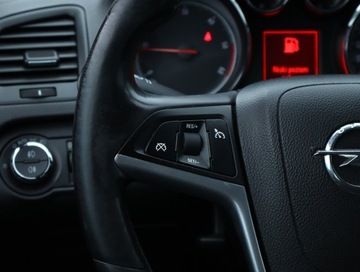 Opel Insignia I Sports Tourer 2.0 CDTI ECOTEC 160KM 2009 Opel Insignia 2.0 CDTI, Automat, Klima, zdjęcie 19