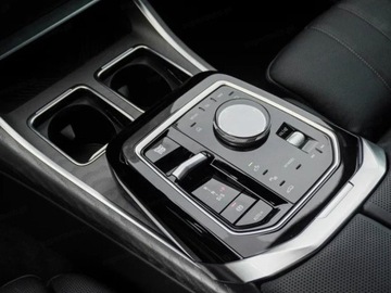 BMW Seria 7 G70 Sedan 3.0 40d 299KM 2025 BMW Seria 7 740d xDrive Sport Sedan 3.0 (299KM) 2025, zdjęcie 13