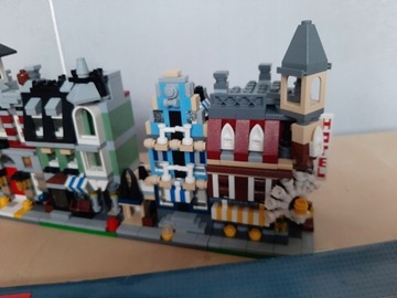 Мини-модули LEGO Creator Expert 10230