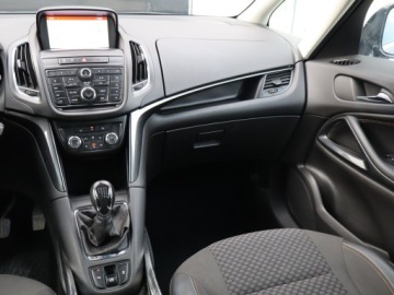 Opel Zafira C Tourer 2.0 CDTI ECOTEC 130KM 2015 Opel Zafira 2.0 CDTI, 7 miejsc, Skóra, Navi, zdjęcie 7
