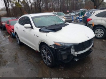 Maserati Levante 2021 Maserati Levante S 2021 3.0 Benzyna 424KM, zdjęcie 6