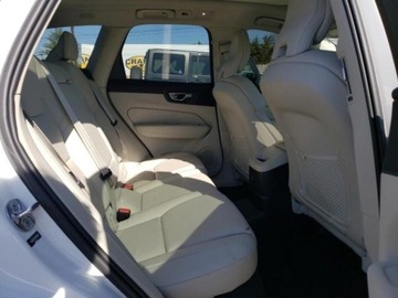 Volvo XC60 II 2022 Volvo XC 60 2022 VOLVO XC60 T8 RECHARG , silnik 2.0, naped 44, od ubezpiec, zdjęcie 10