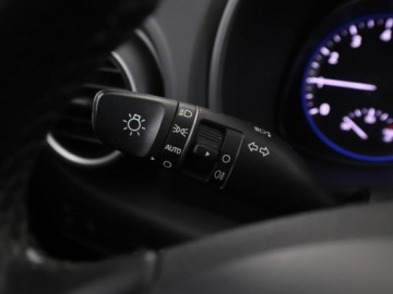 Hyundai Kona I 2017 Hyundai Kona klimatyzacja LED kamera i czujniki, zdjęcie 31