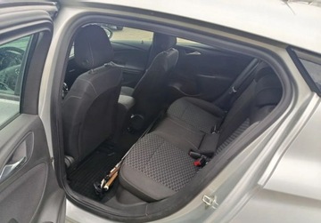 Opel Astra K Hatchback Facelifting 1.2 Turbo 130KM 2019 Opel Astra Pierwszy wlasciciel. Salon Polska 1.2 Benzyna 130KM, zdjęcie 5