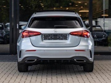 Mercedes Klasa A W177/V177 Hatchback Facelifting 1.3 200 163KM 2024 MERCEDES-BENZ A Klasa 200 AMG Line 1.3 (163KM) 2024, zdjęcie 4