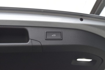 Volkswagen Passat B8 Variant Facelifting 2.0 TDI SCR 150KM 2025 Volkswagen Passat Variant 150KM TDI DSG Elegance IQDrive Alu17 Kamera360 H, zdjęcie 37