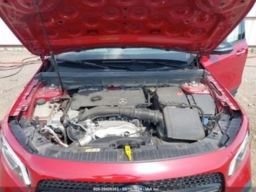 Mercedes GLB 2021 Mercedes-Benz GLB 2021r., 4MATIC, od ubezpieczalni 2.0 Benzyna 221KM, zdjęcie 11