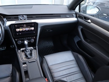 Volkswagen Passat B8 Variant 2.0 TSI BlueMotion Technology 220KM 2017 VW Passat 2.0 TSI, Salon Polska, Automat, Skóra, zdjęcie 7