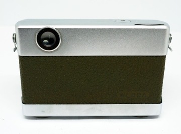 Очень красивый дальномерный фотоаппарат Zeiss Carl VEB Werra IV, оливково-зеленый.