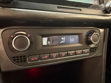 Volkswagen Polo V 2013 Volkswagen Polo R-Line 1.2 TSI Highline 2013 3D VAT Marza 1.2 Benzyna 90KM, zdjęcie 27