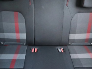 Dacia Duster II SUV  1.3 TCe 130KM 2019 Dacia Duster 1.3 TCe, Navi, Klima, Tempomat, zdjęcie 9