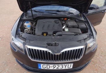 Skoda Superb II Sedan 1.6 TDI CR DPF 105KM 2013 Skoda Superb 1.6tdi,klima,alu,zarejestrowan 1.6 Diesel 105KM, zdjęcie 8