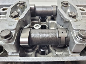 HONDA CBR 1000RR SC57 ГОЛОВКА ЦИЛИНДРА