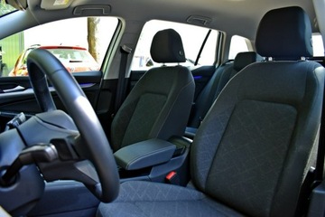 Volkswagen Golf VIII Variant 1.5 eTSI 130KM 2023 Volkswagen Golf Bezwypadkowy / Salon Polska /, zdjęcie 10