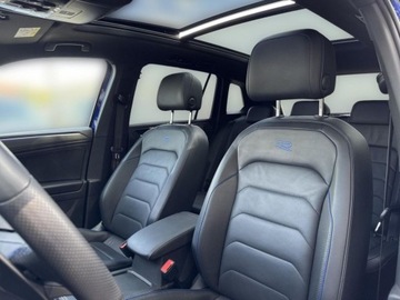 Volkswagen Tiguan II SUV R 2.0 TSI 320KM 2023 Volkswagen Tiguan TSI 4Motion 320KM R Panorama Harman Kardon DCC Head, zdjęcie 10