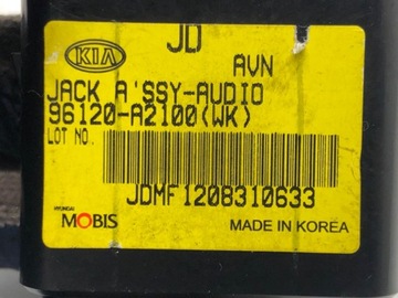 HNÍZDO USB KIA CEED 96120-A2100 12-18