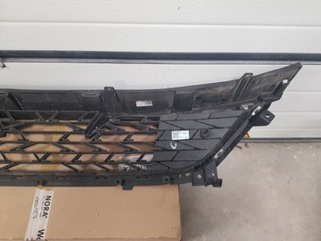 CEED III GT-L LIFT 21- РЕШЕТКА ПЕРЕДНЕГО БАМПЕРА 86561-J7KA0