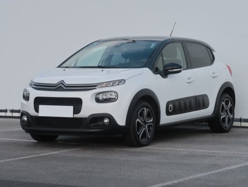 Citroen C3 III Hatchback 1.2 PureTech 110KM 2017 Citroen C3 1.2 PureTech, Salon Polska, zdjęcie 1