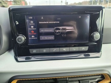 Seat Arona Crossover Facelifting 1.0 TSI 110KM 2022 Seat Arona serwis ASO 1.0TSI 110KM bezwypadkowy pakiety FullLink alufelgi, zdjęcie 28