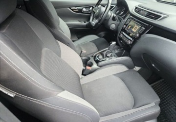 Nissan Qashqai II Crossover Facelifting 1.3 DIG-T  160KM 2019 Nissan Qashqai 1.3 PB 160KM AT N-Connecta Salon PL Serwis ASO Gwarancja 1.3, zdjęcie 9