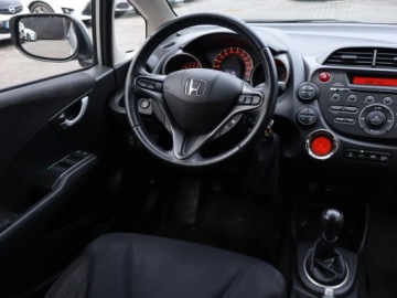 Honda Jazz III 1.4 i-VTEC 100KM 2013 Honda Jazz 1.4 i-VTEC, Salon Polska, VAT 23%, zdjęcie 6