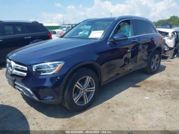 Mercedes GLC C254/X254 2022 Mercedes-Benz GLC 2022r, 300, 4Matic, 2.0L 2.0 Benzyna 255KM, zdjęcie 1