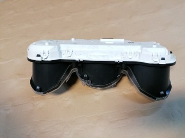 HONDA JAZZ II 02-06R PŘÍSTROJOVÁ DESKA EVROPA