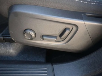 Volvo XC40 Crossover Facelifting 2.0 B3 163KM 2026 VOLVO XC40 B3 Plus Dark Suv 2.0 (163KM) 2026, zdjęcie 8