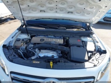 Mercedes GLB 2021 Mercedes-Benz GLB 2021 Mercedes-Benz GLB 250 SUV 2.0 Benzyna 221KM, zdjęcie 8