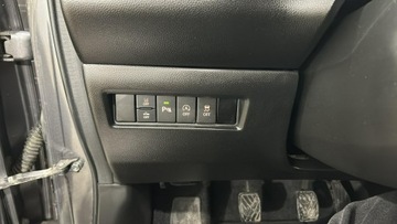 Suzuki Swift VI Hatchback Facelifting 1.2 DualJet SHVS 83KM 2021 Suzuki Swift 1.2 DualJet SHVS Premium Plus CVT, zdjęcie 25