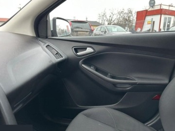 Ford Focus III Kombi Facelifting 1.5 TDCi 95KM 2017 Ford Focus 1.5 TDCi Trend 95KM 2017r, zdjęcie 18