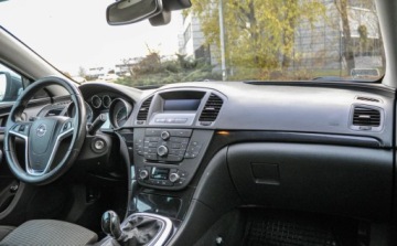 Opel Insignia I Sports Tourer 1.6 Turbo ECOTEC 180KM 2011 Opel Insignia 1,6T (180KM) LPG Salon PL 1.6 BenzynaLPG 180KM, zdjęcie 9