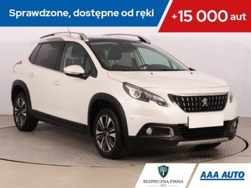 Peugeot 2008 I SUV Facelifting 1.2 PureTech 110KM 2016 Peugeot 2008 1.2 PureTech, Salon Polska, Automat